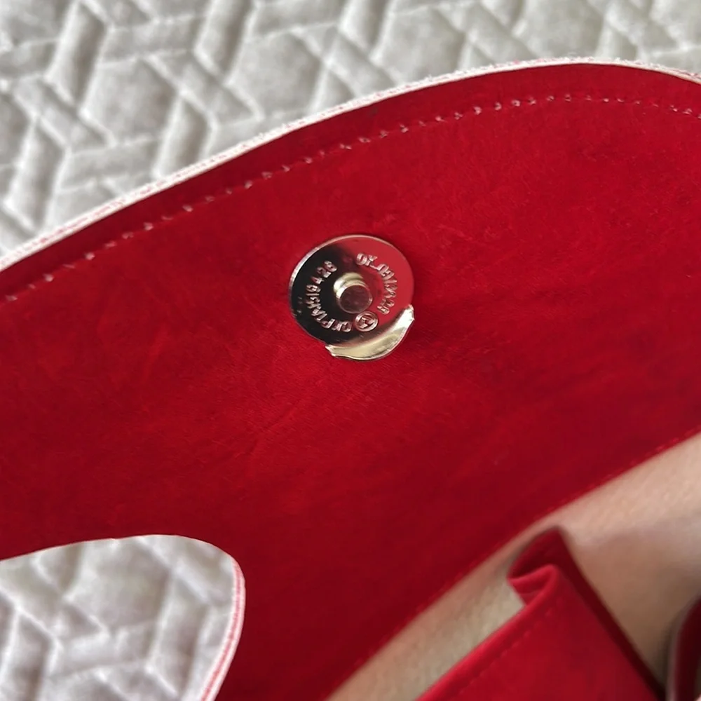 Soy Nica handmade, red purse - Picture 7 of 10